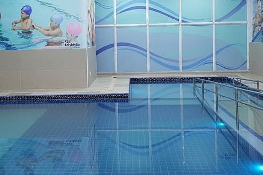 Piscina de hidroterapia da rede São Cristóvão